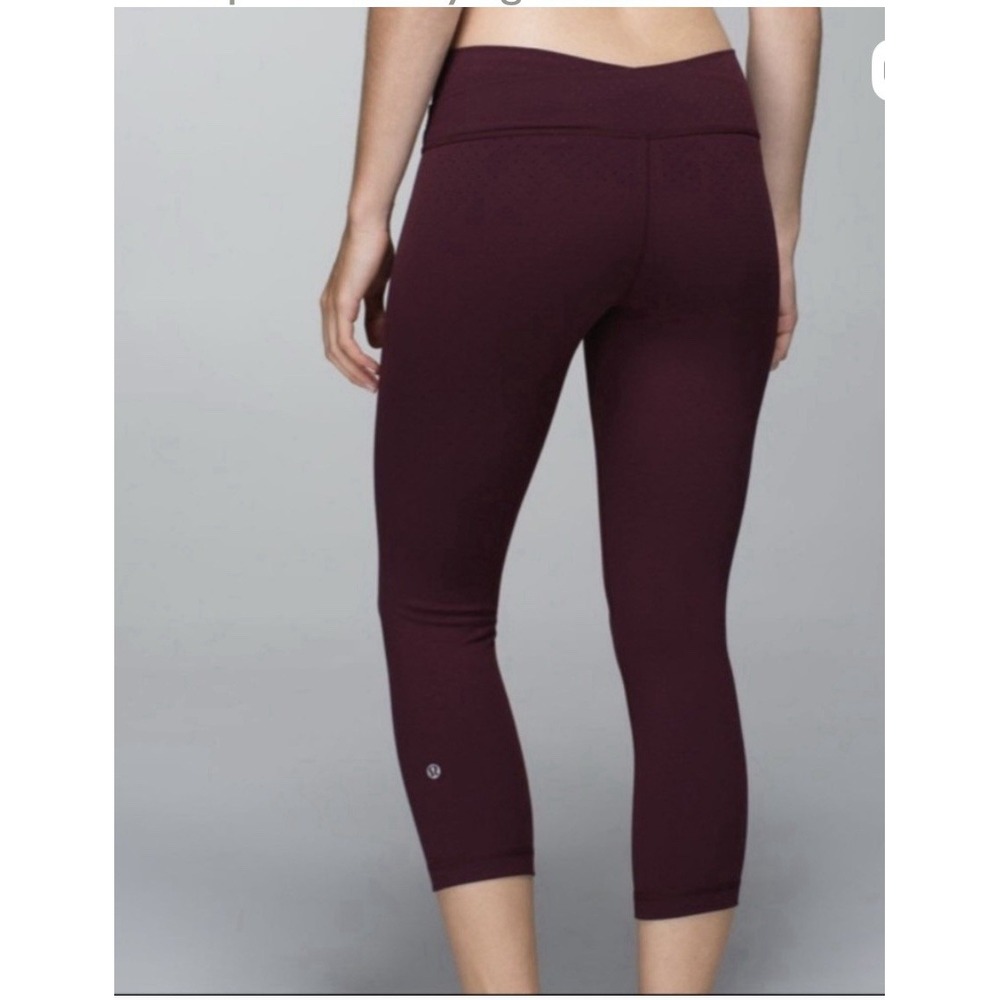 Lululemon Astro Wunder Under Crop Leggings Maroon Women's Size 4 Shine Dot - Picture 13 of 16